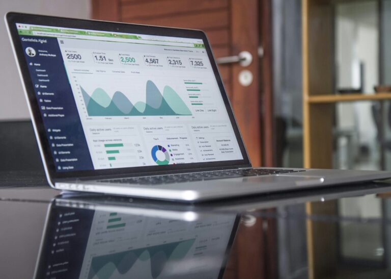 SaaS Link Building: How Software Brands Build Authority in Competitive Search