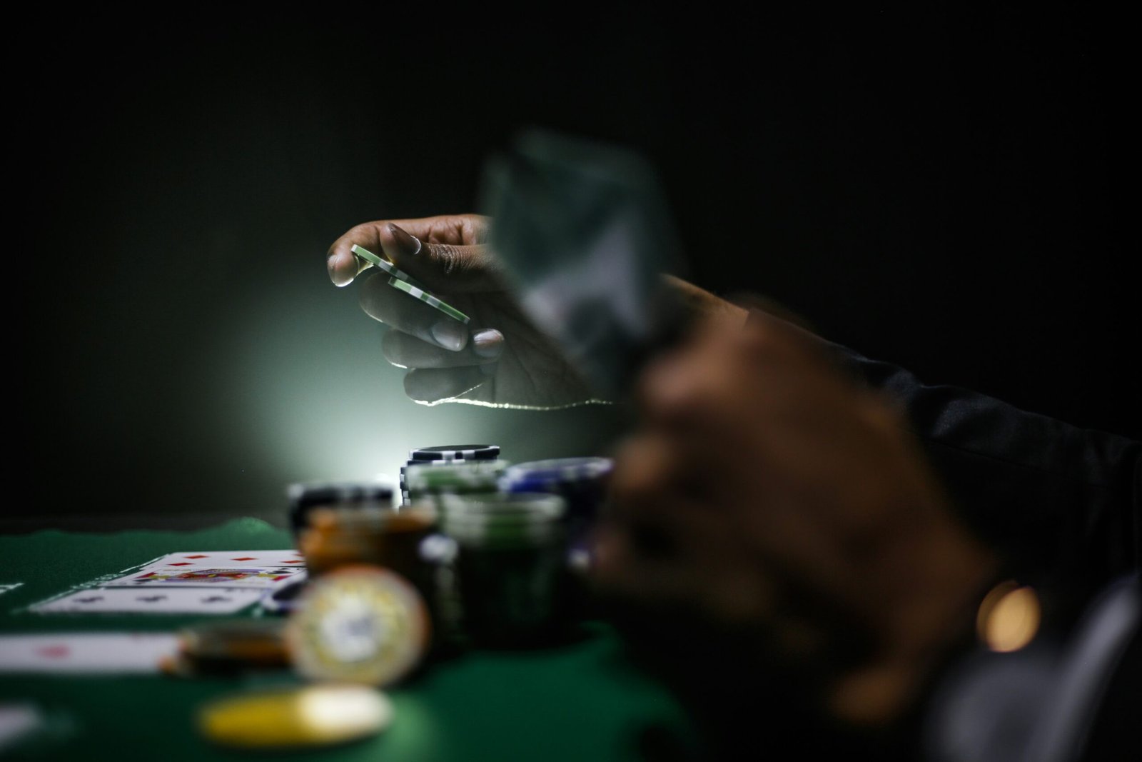 Poker SEO: How to Build Organic Authority in a Crowded iGaming Vertical